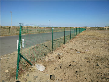 涂塑荷蘭網(wǎng)圍欄01 涂塑荷蘭網(wǎng)圍欄01